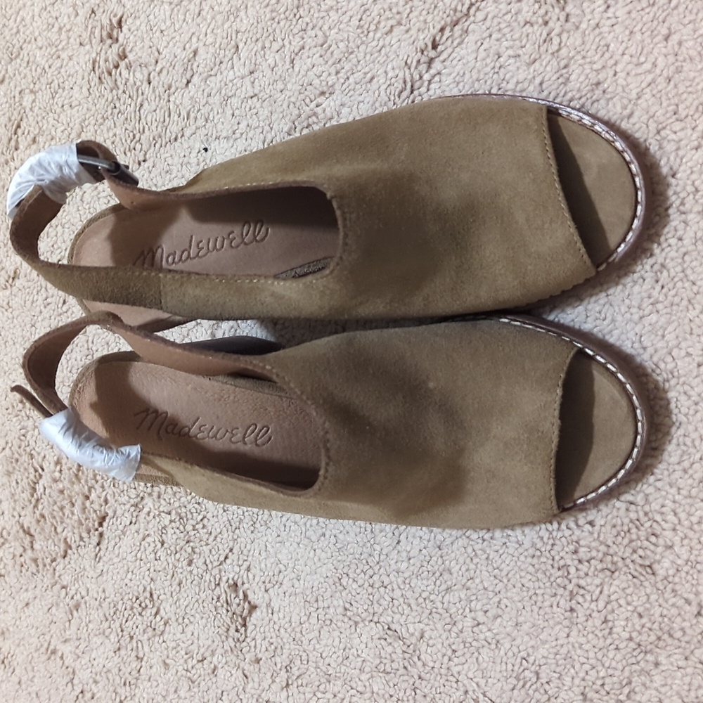 Madewell – The Cary Sandal